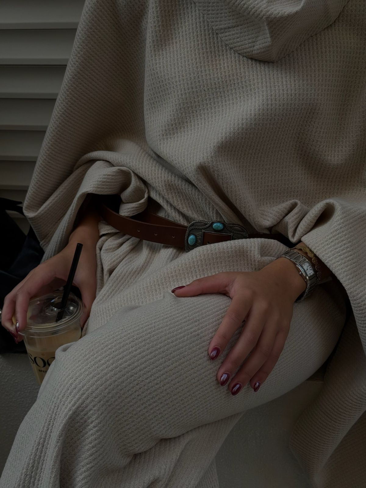 Beige Espresso Cape