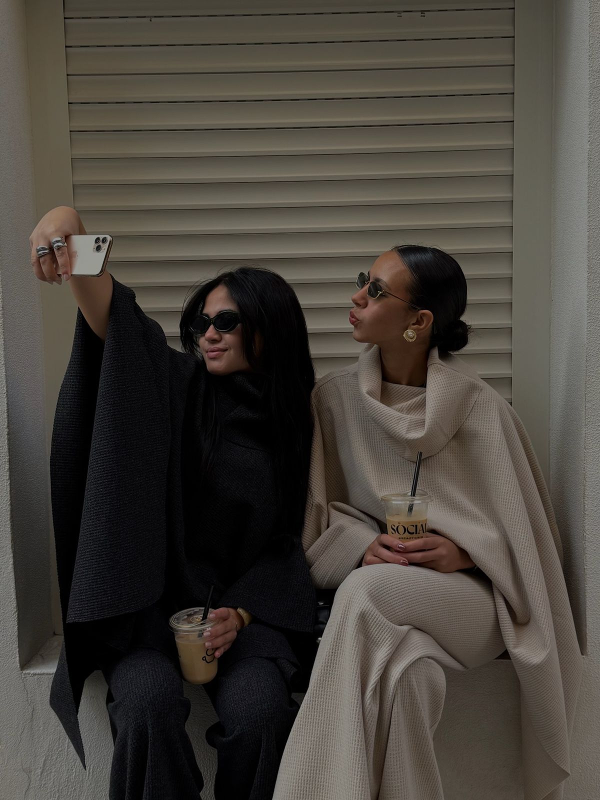 Grey Espresso Cape
